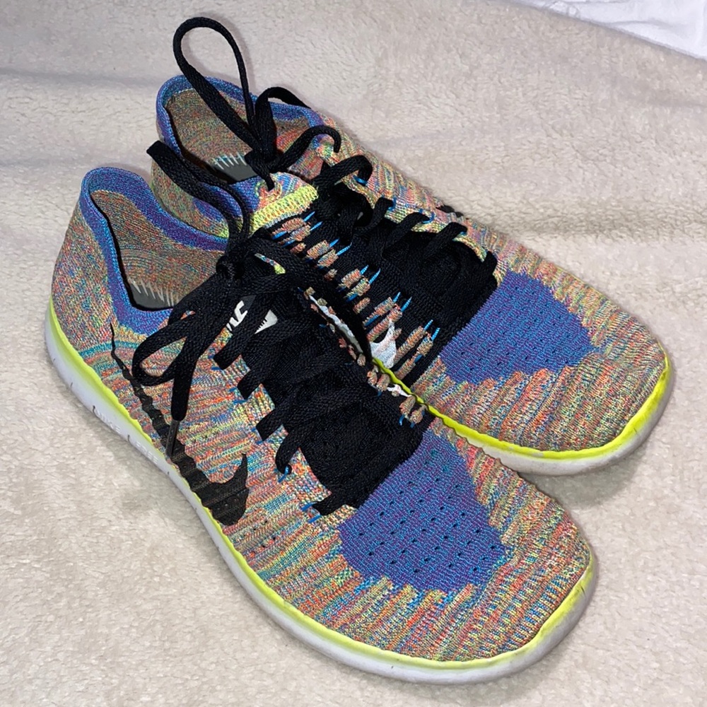 Free RN FLYKNIT Nike sneakers